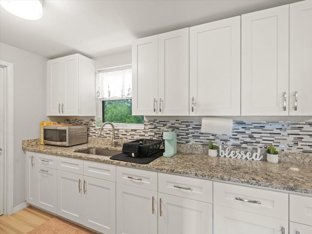 Image 13 of 42 For 9339 Miracle Drive
