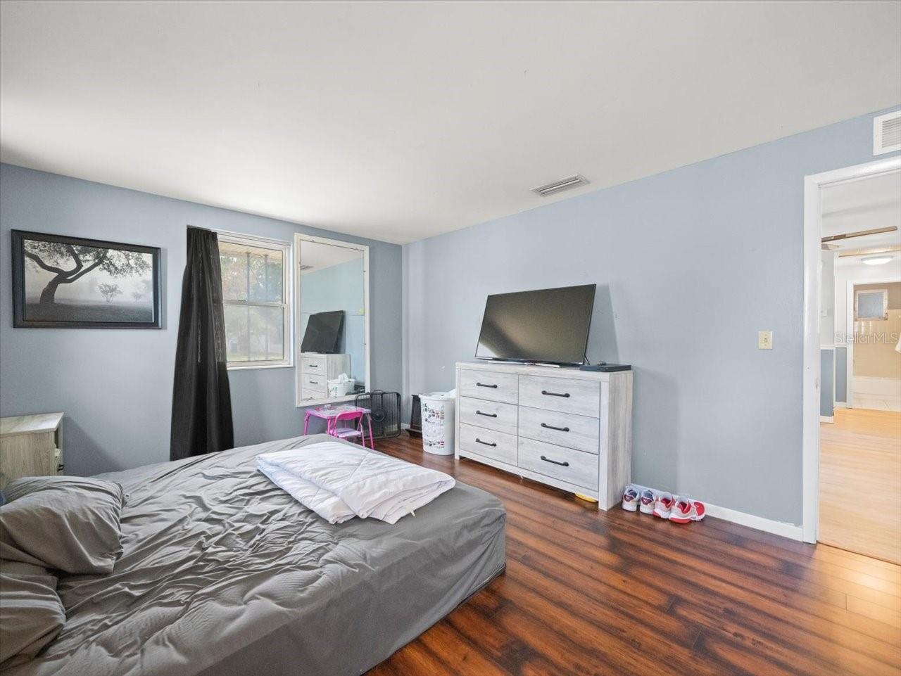 Image 22 of 42 For 9339 Miracle Drive