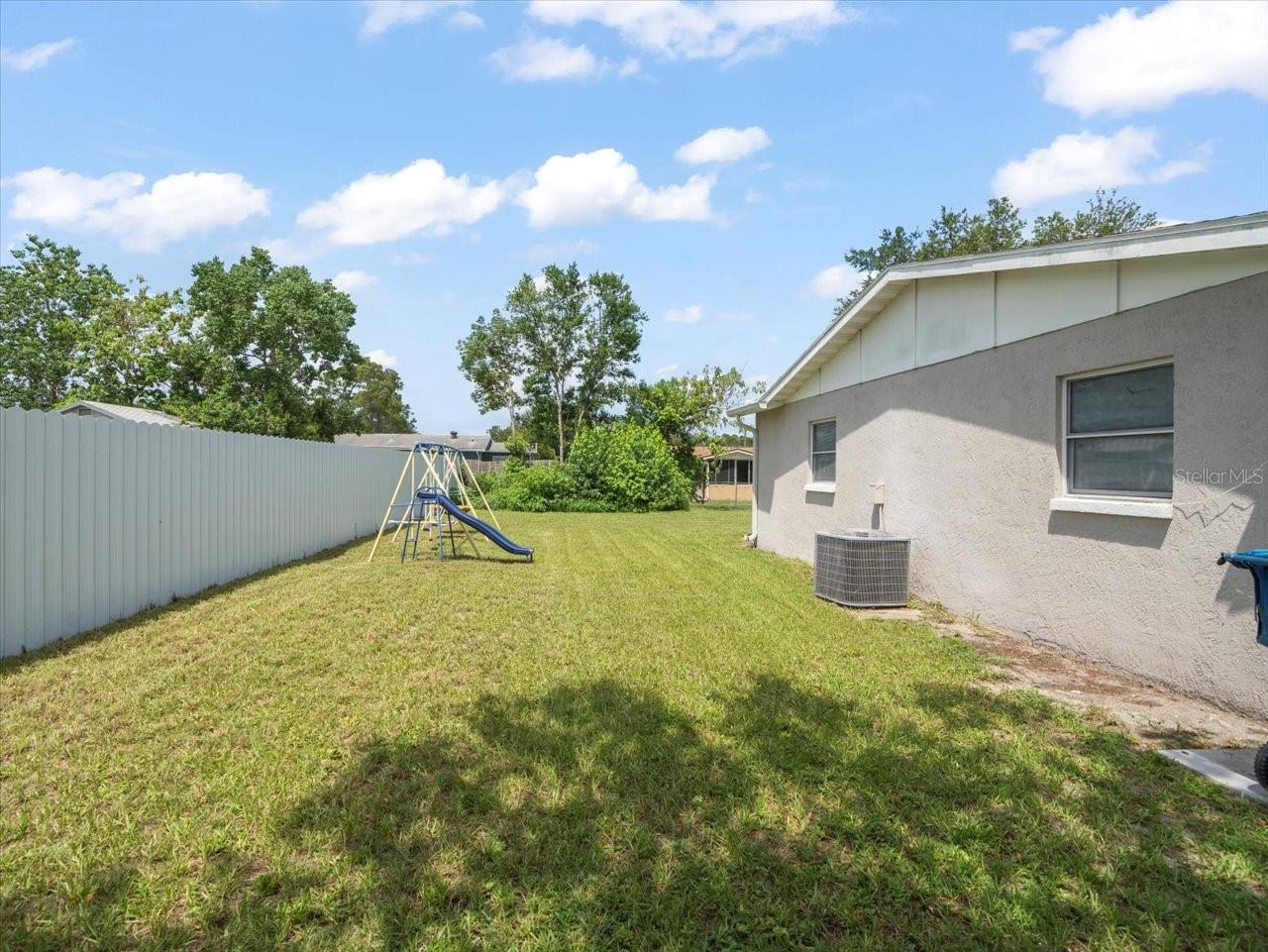 Image 32 of 42 For 9339 Miracle Drive