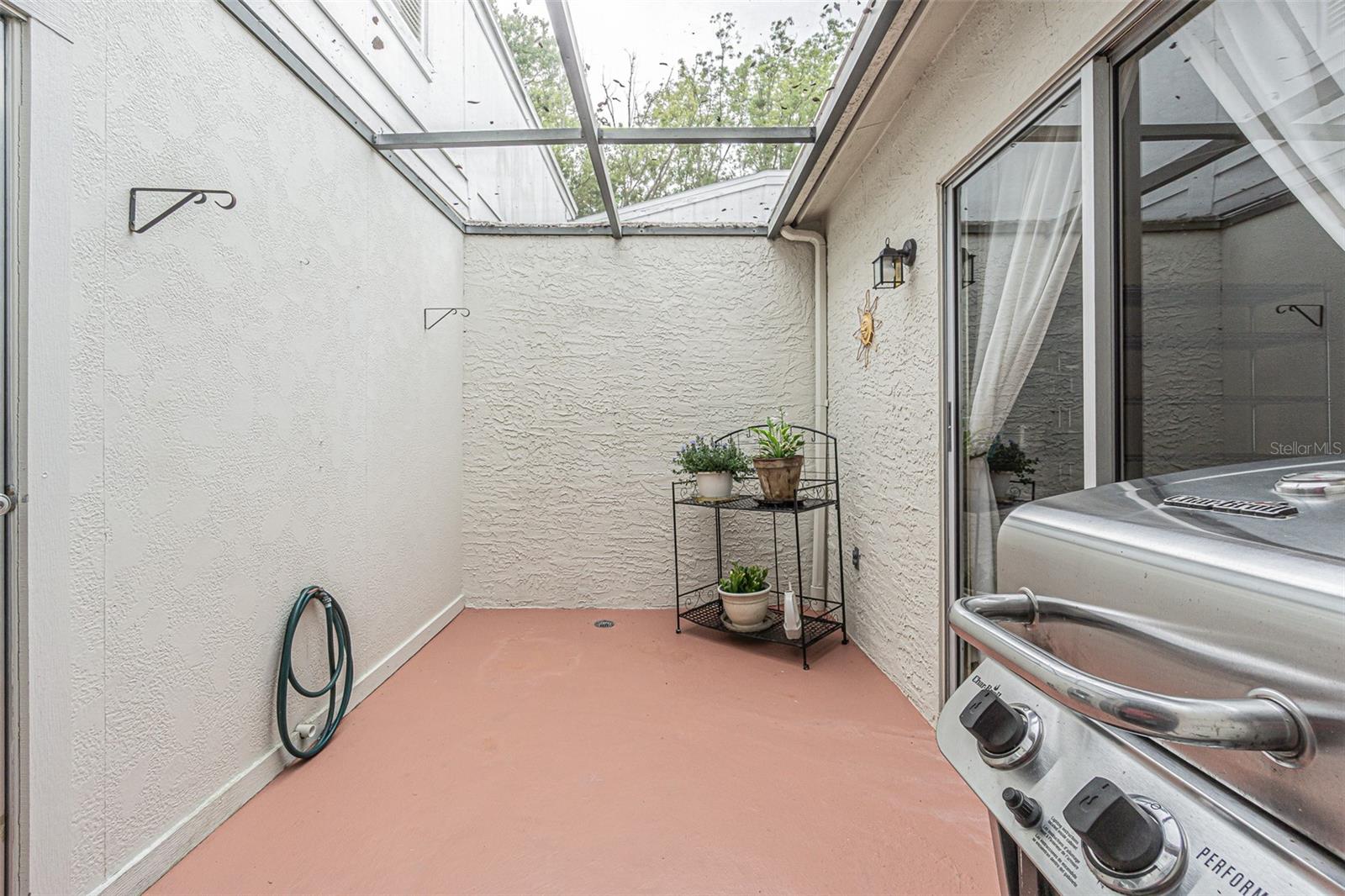 Image 20 of 32 For 1130 Orange Tree Circle W C