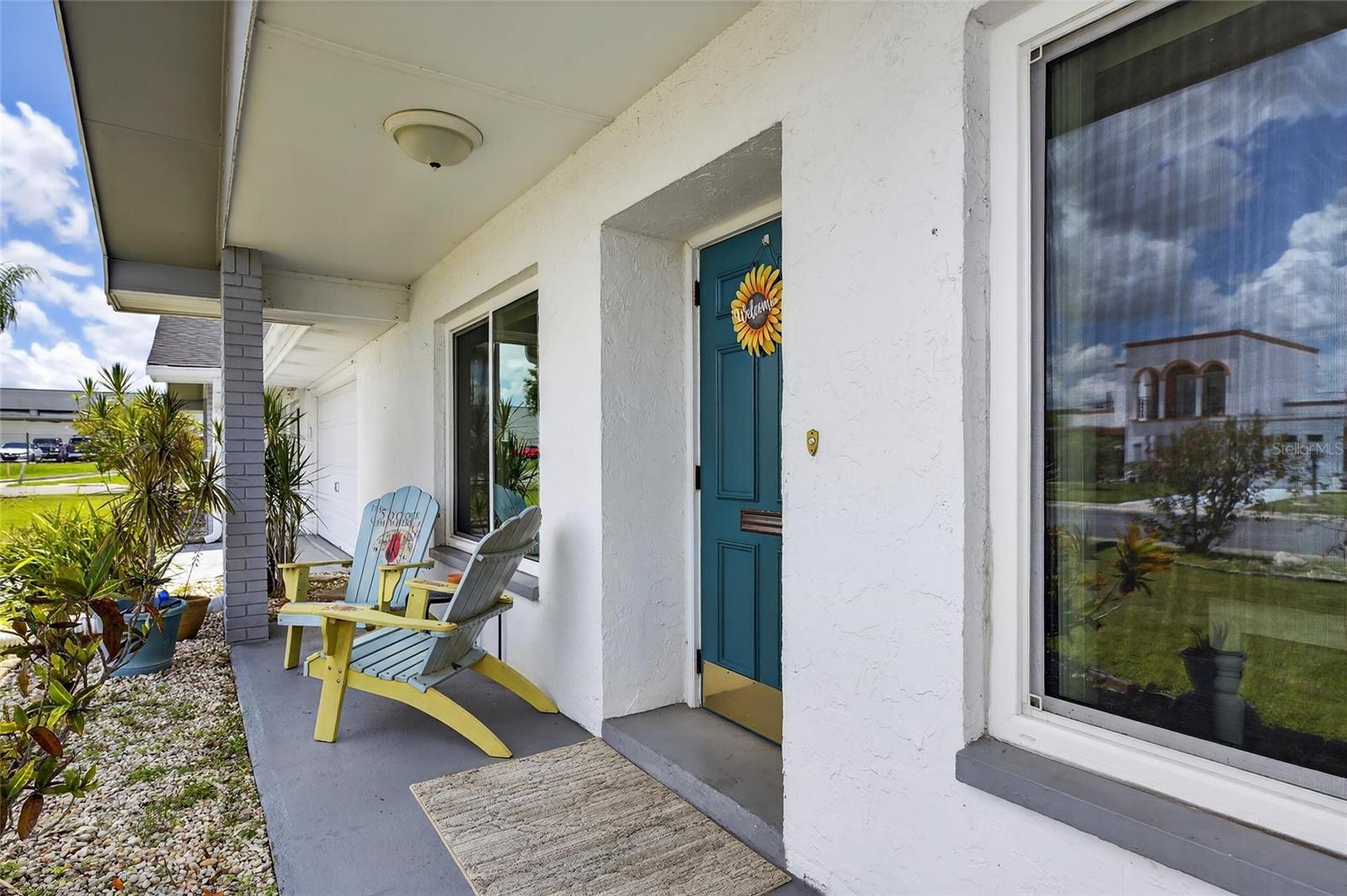 Image 4 of 65 For 1626 Costa Street