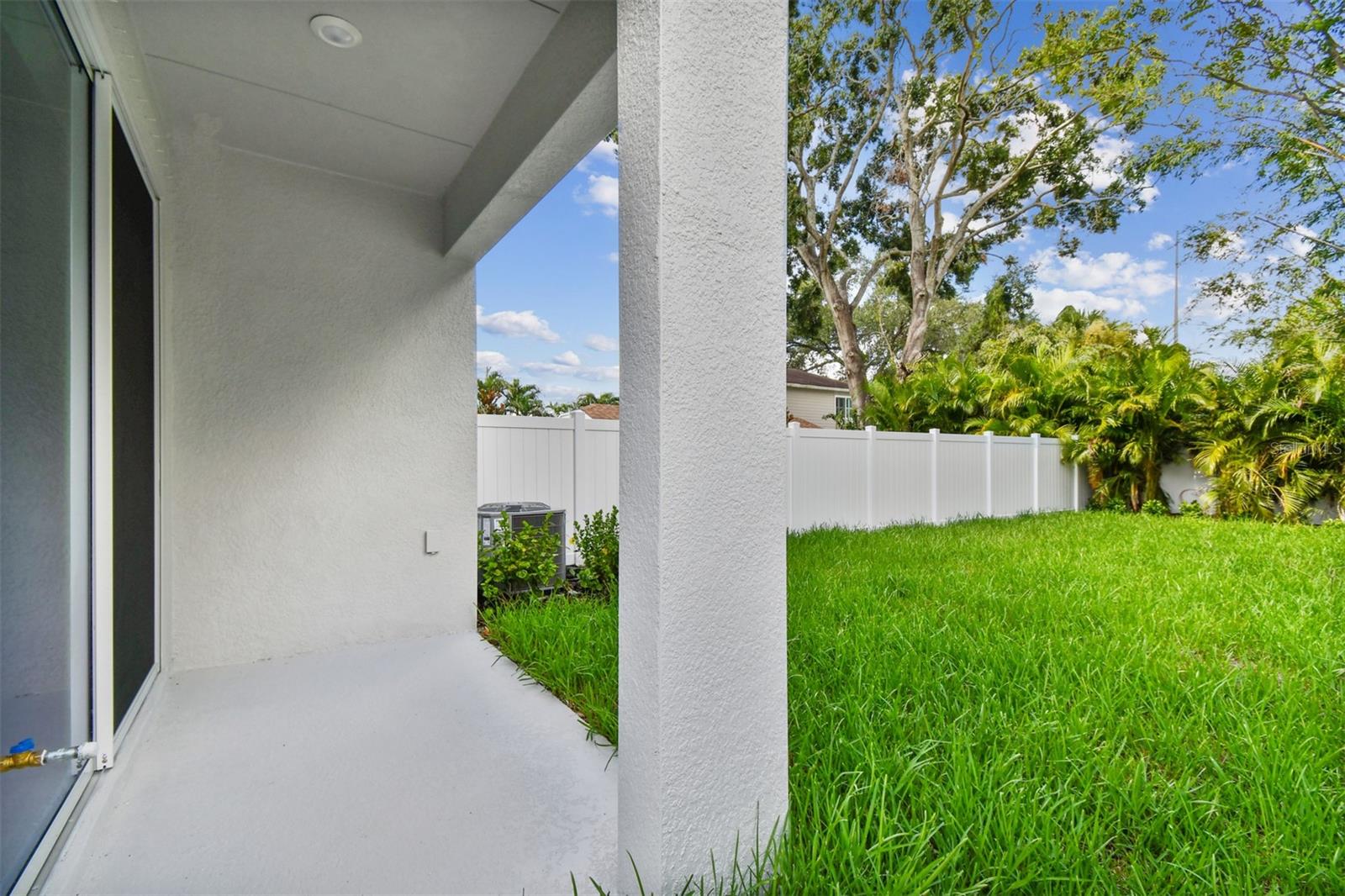 Image 21 of 22 For 2516 Palm Drive 2