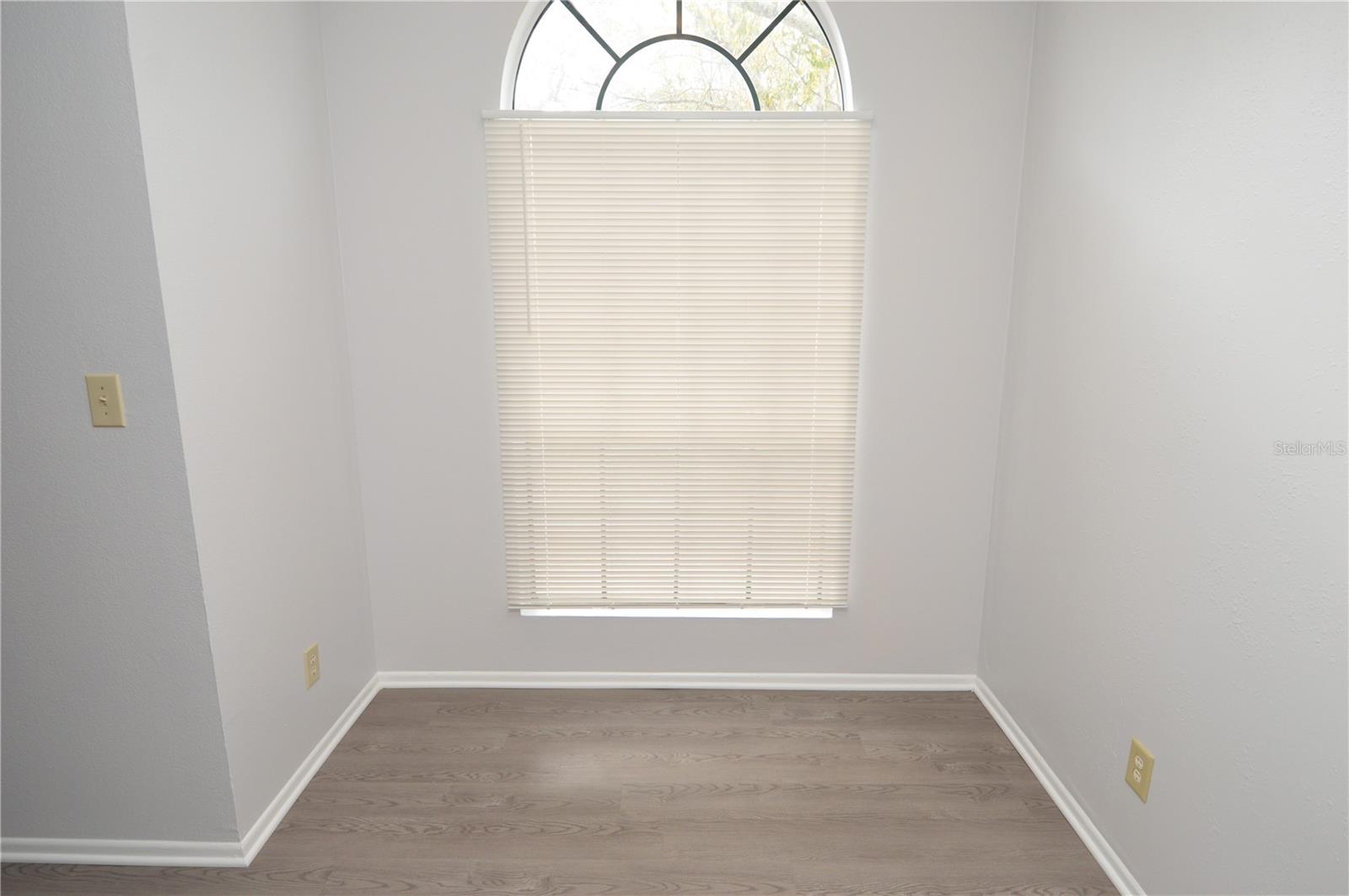 Image 13 of 93 For 8630 Mallard Reserve Drive 201