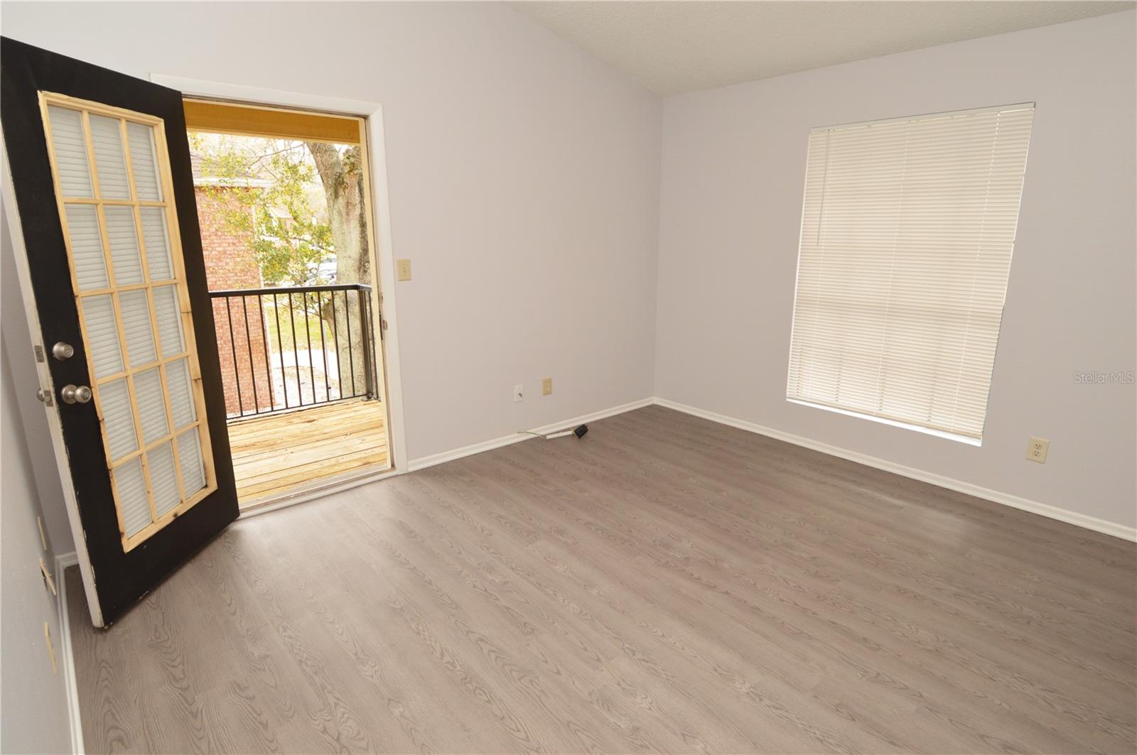 Image 18 of 93 For 8630 Mallard Reserve Drive 201