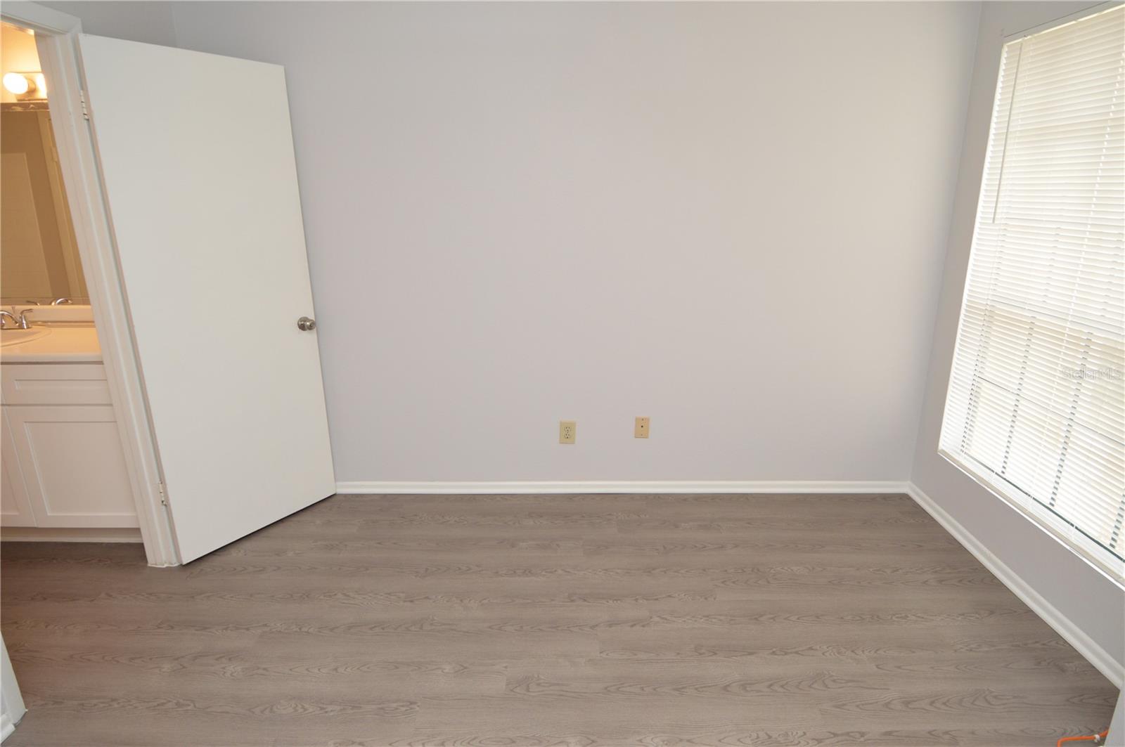 Image 28 of 93 For 8630 Mallard Reserve Drive 201