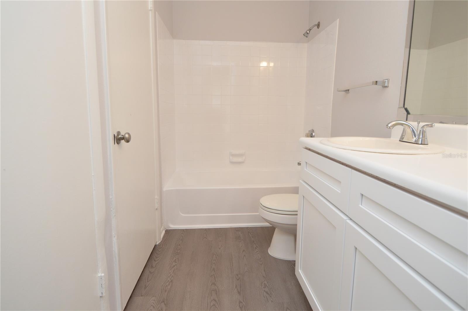 Image 34 of 93 For 8630 Mallard Reserve Drive 201