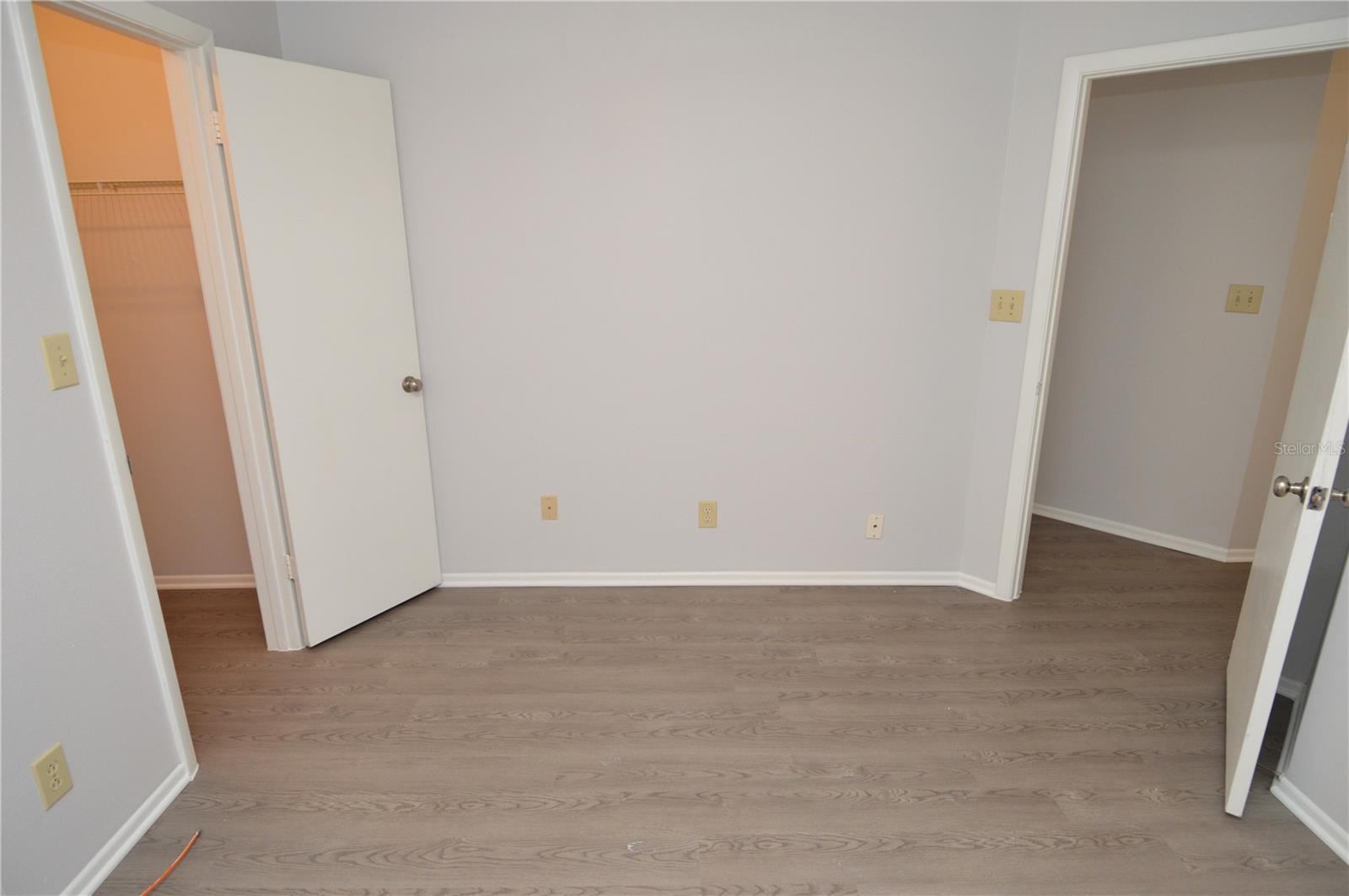 Image 38 of 93 For 8630 Mallard Reserve Drive 201