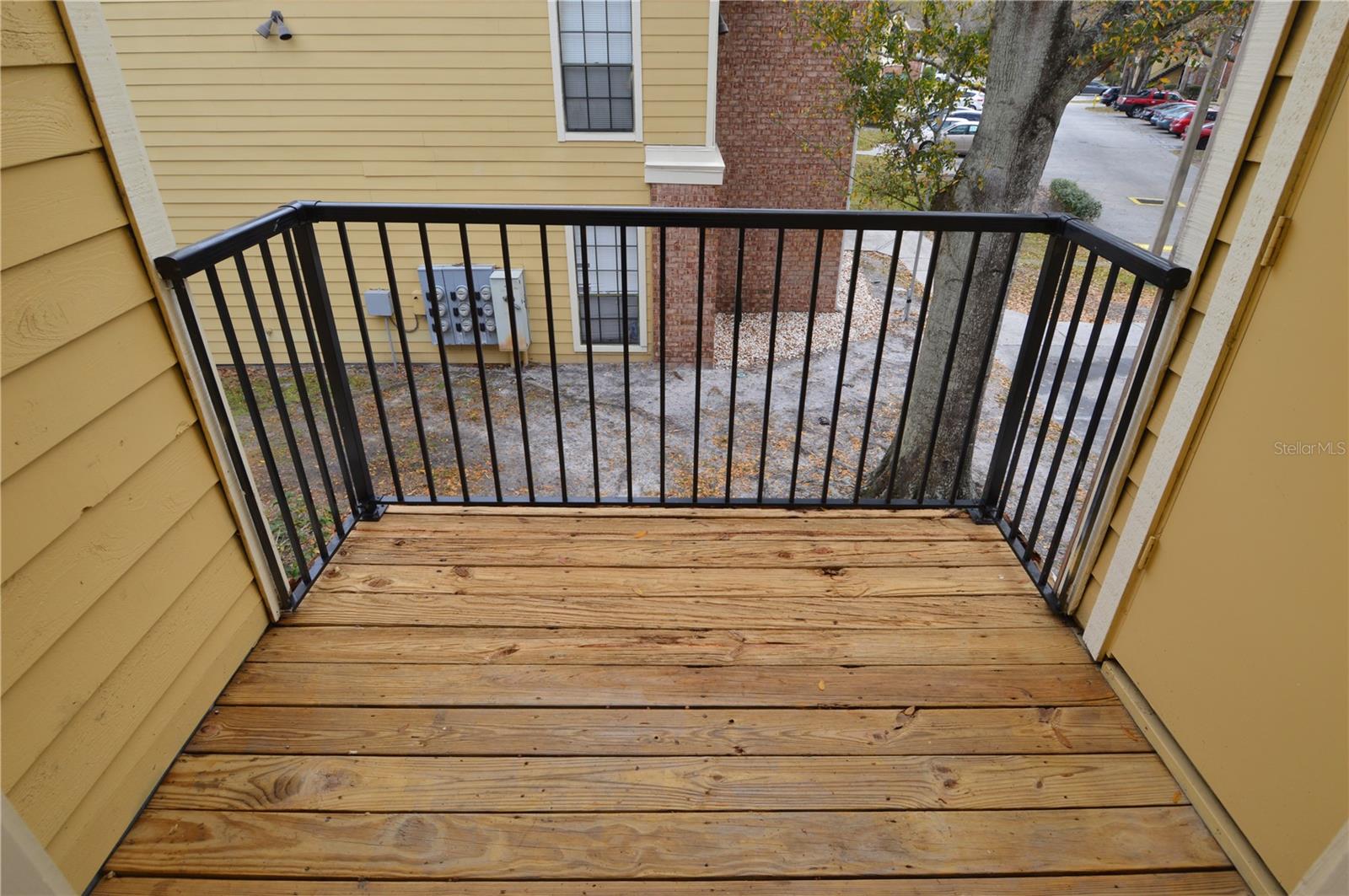 Image 41 of 93 For 8630 Mallard Reserve Drive 201
