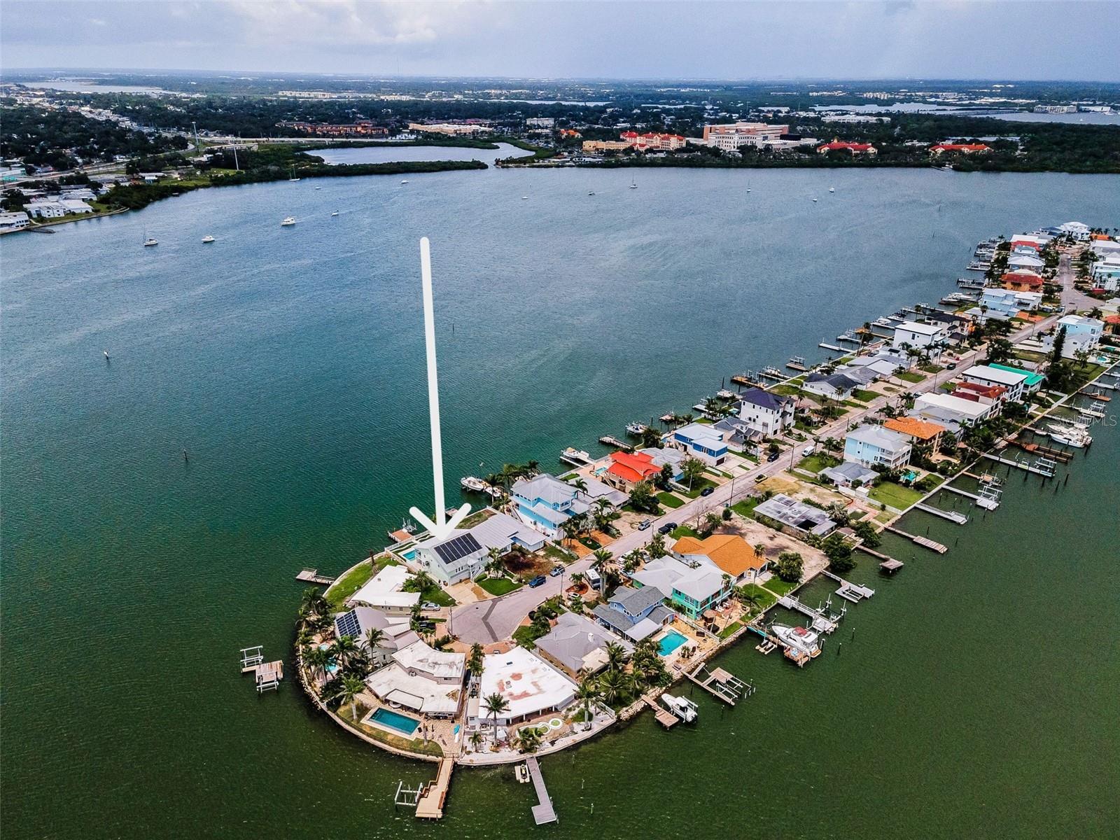 Listing photo id 12 for 804 Bay Point Drive