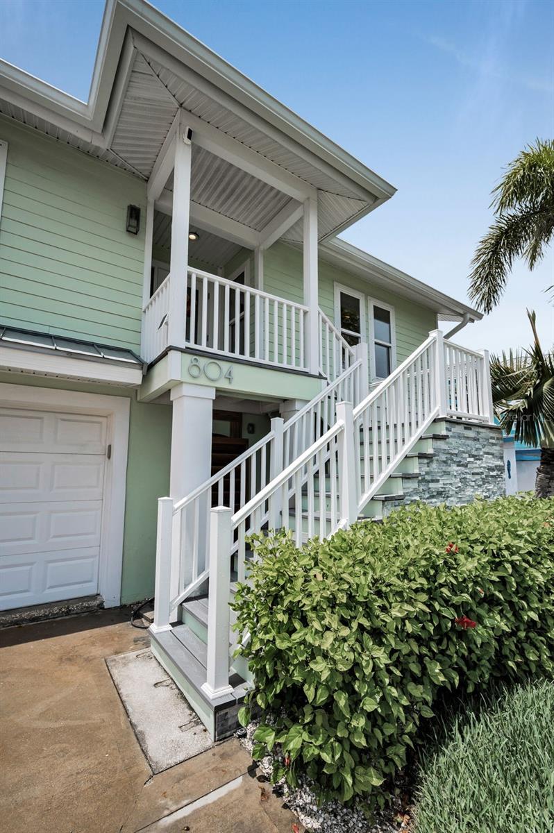 Listing photo id 16 for 804 Bay Point Drive