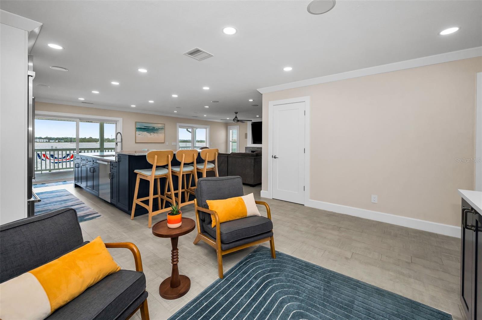 Listing photo id 47 for 804 Bay Point Drive