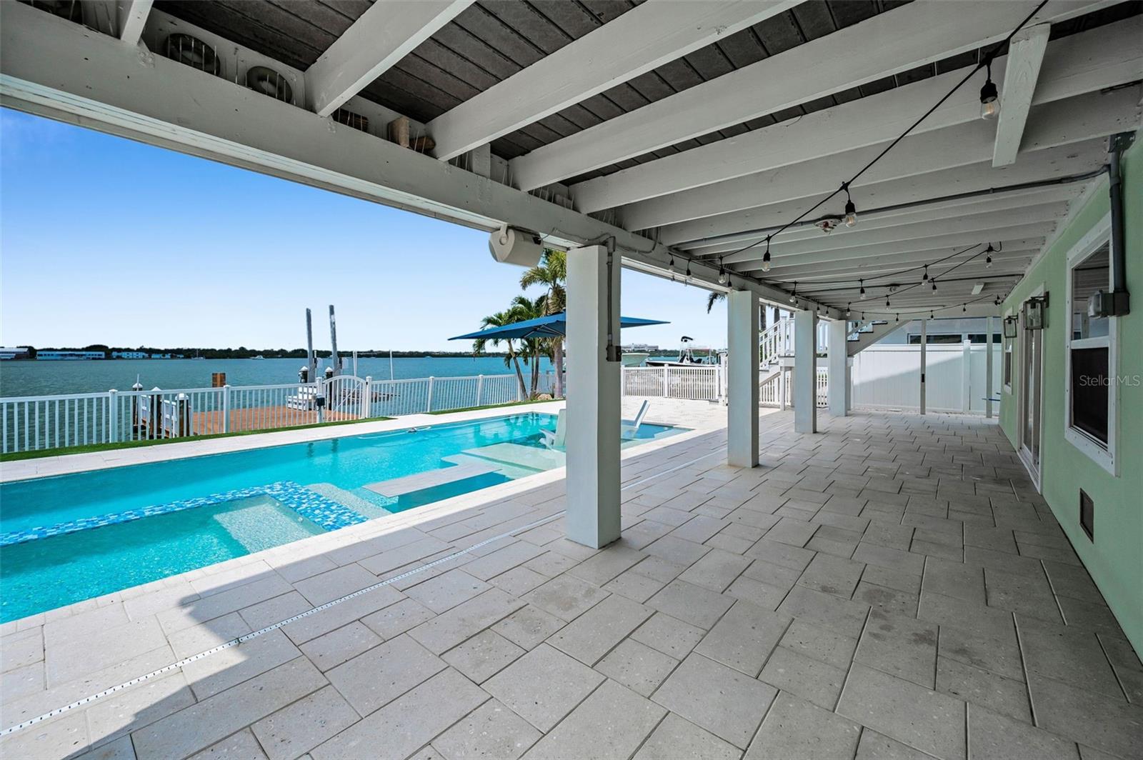 Listing photo id 69 for 804 Bay Point Drive
