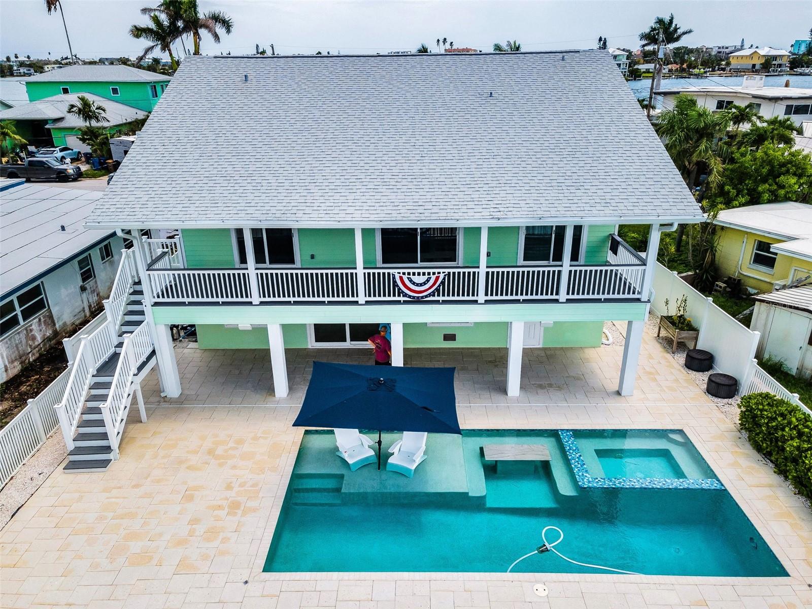 Listing photo id 73 for 804 Bay Point Drive
