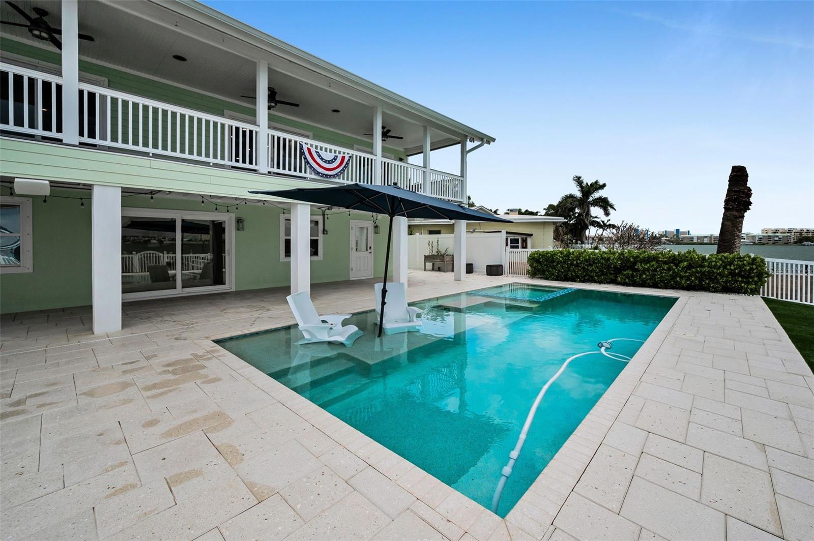 Listing photo id 74 for 804 Bay Point Drive