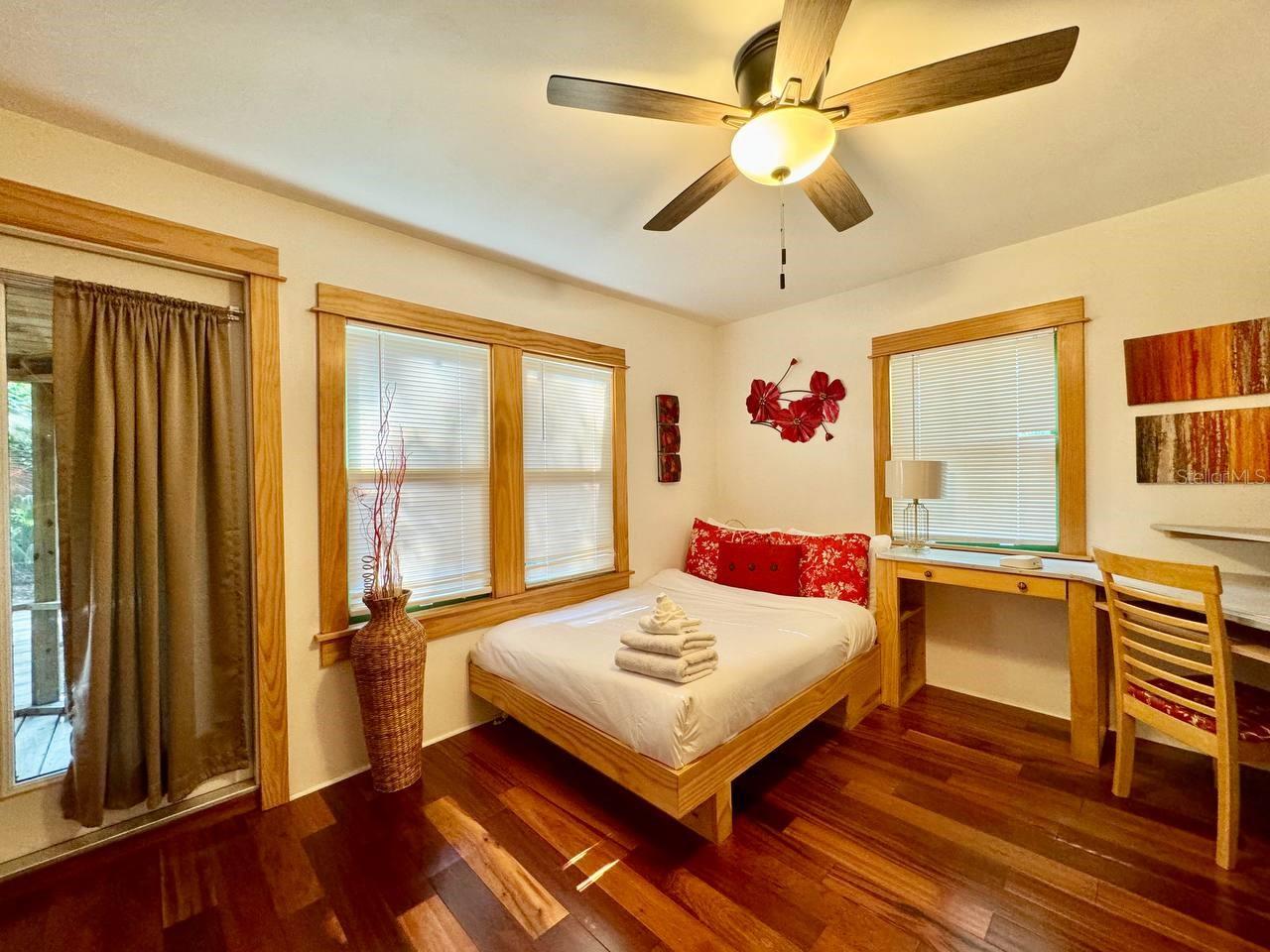 Image 20 of 24 For 6601 Navin Avenue