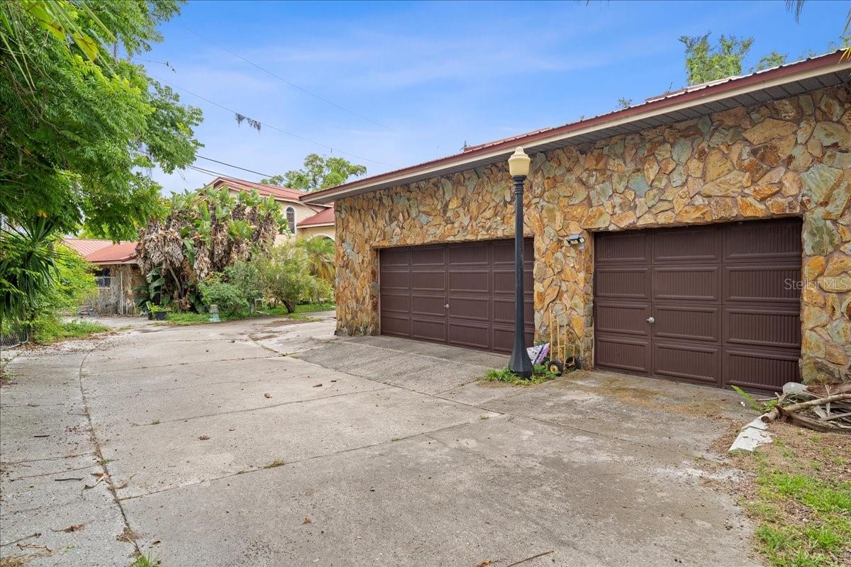 Image 16 of 22 For 2870 Philippe Parkway