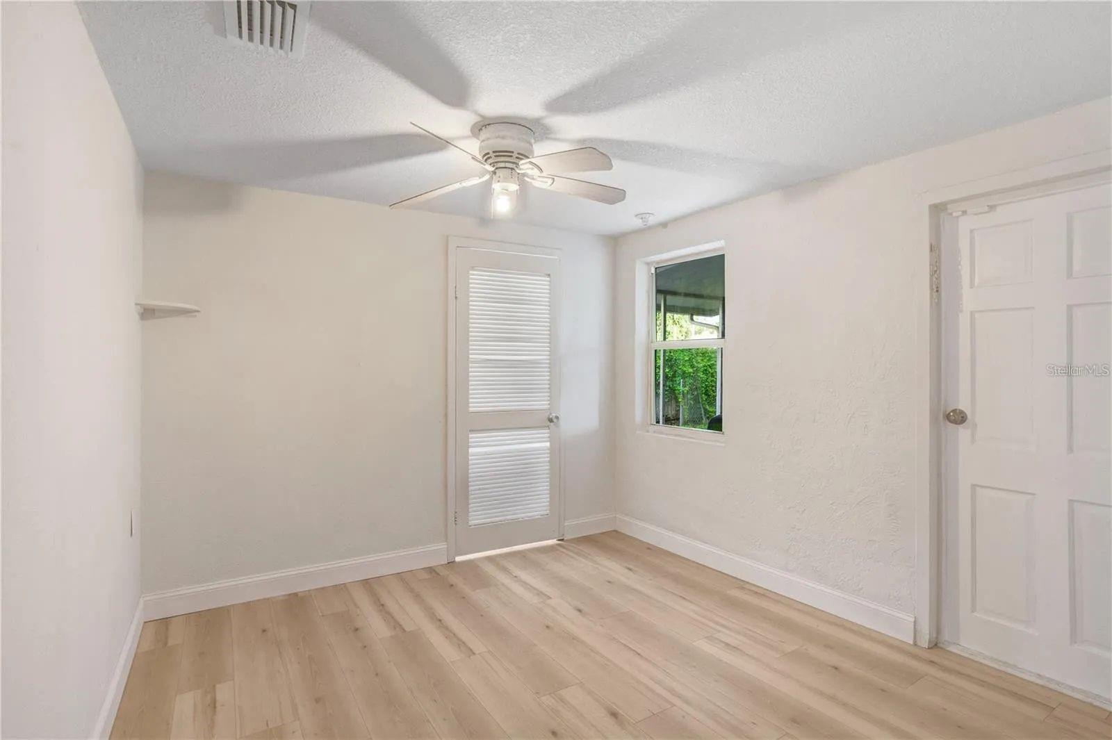 Image 10 of 11 For 2521 Highland Acres Drive