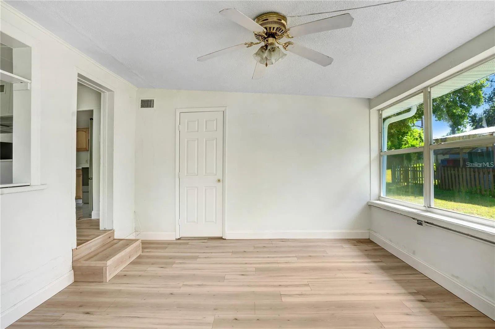 Image 3 of 11 For 2521 Highland Acres Drive