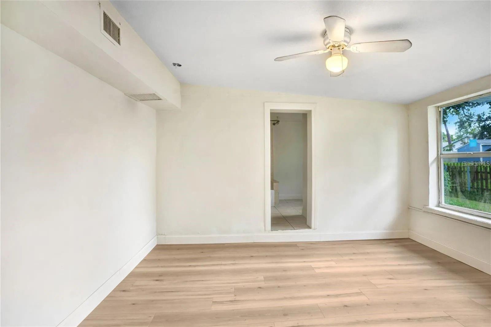 Image 7 of 11 For 2521 Highland Acres Drive