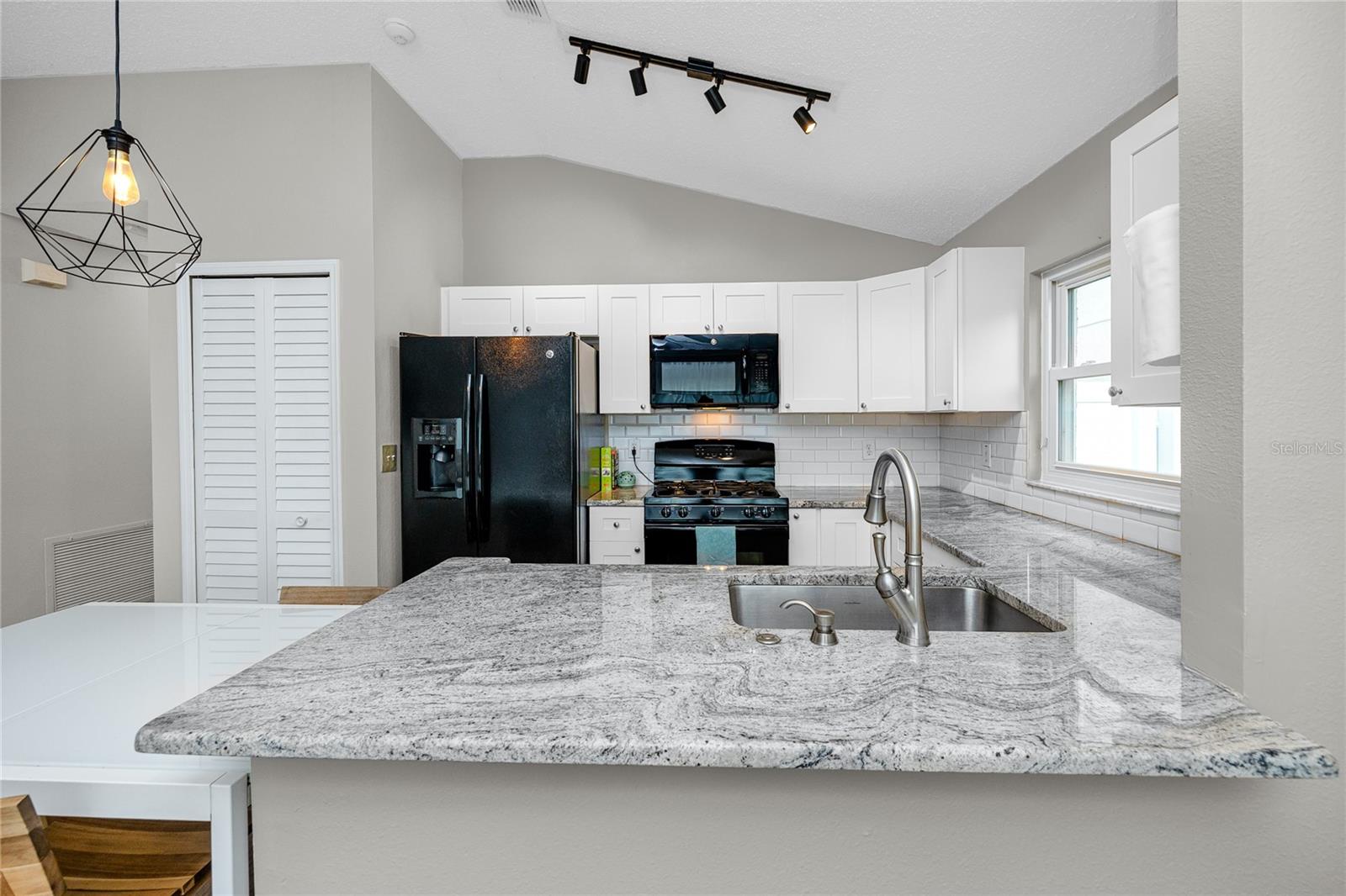 Image 9 of 34 For 13133 Carrollwood Creek Drive