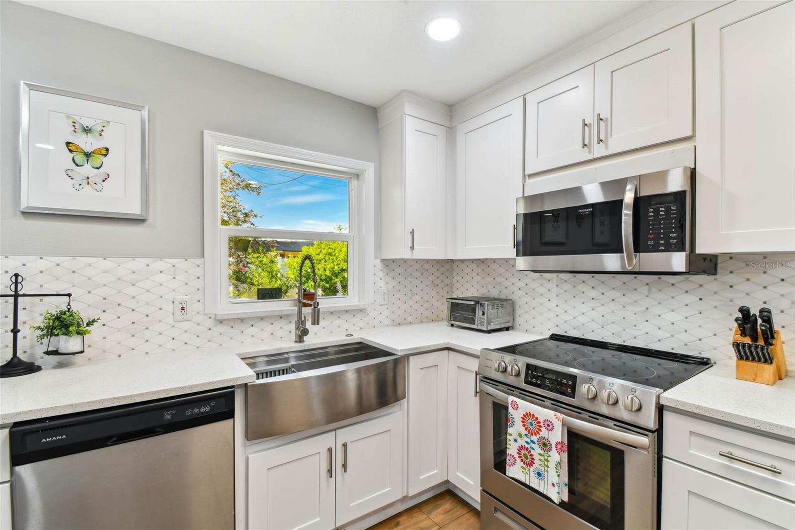 Image 10 of 57 For 7910 Pocahontas Avenue