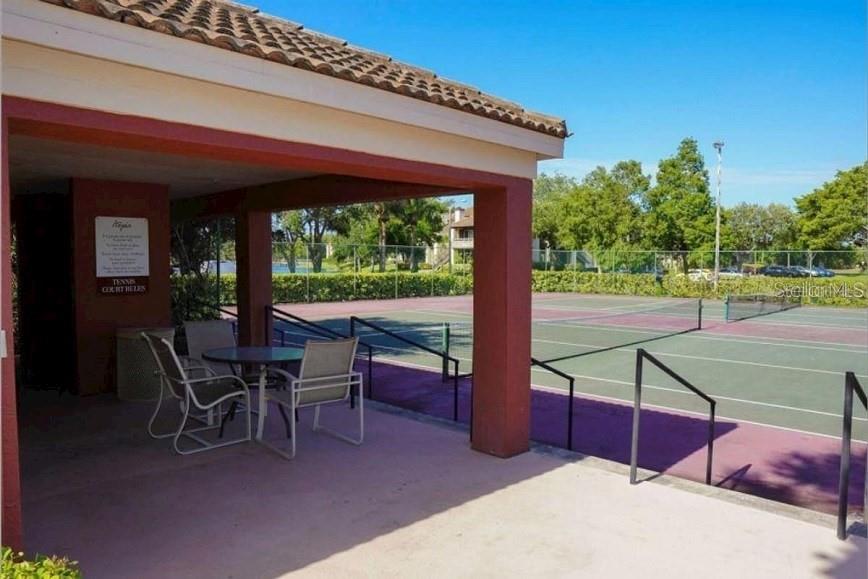Image 15 of 23 For 10265 Gandy Boulevard N 1113