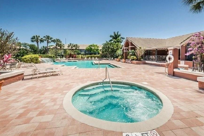 Image 16 of 23 For 10265 Gandy Boulevard N 1113