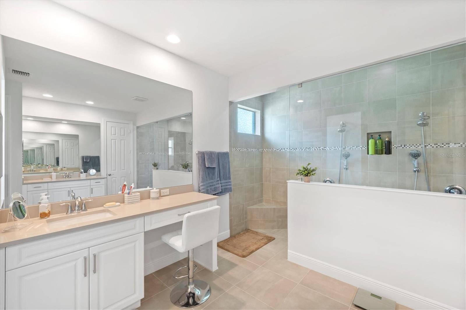 Image 20 of 36 For 6047 Sequoia Circle