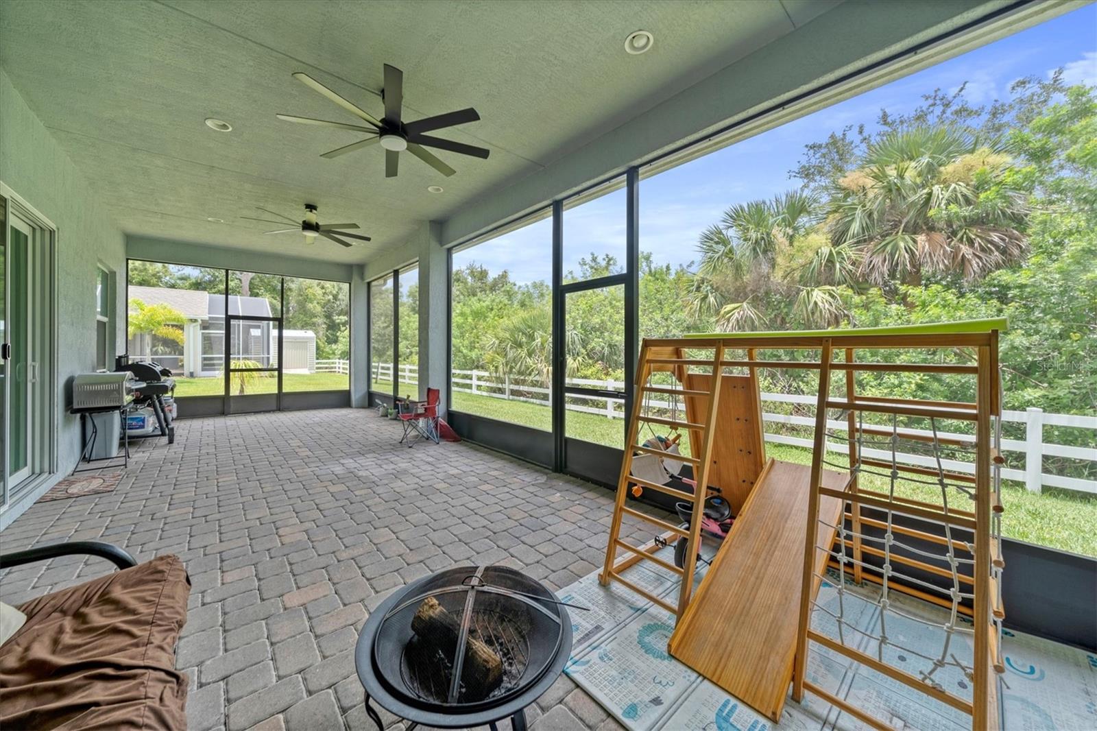 Image 7 of 36 For 6047 Sequoia Circle