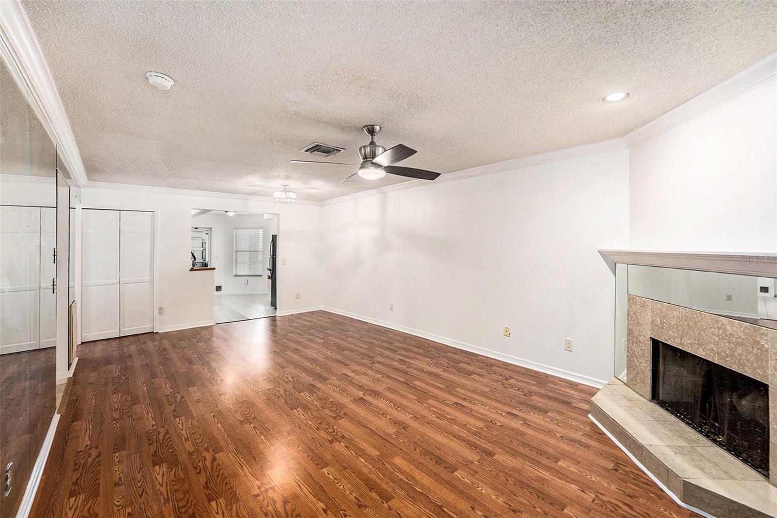 Image 6 of 23 For 1484 Buckeye Lane