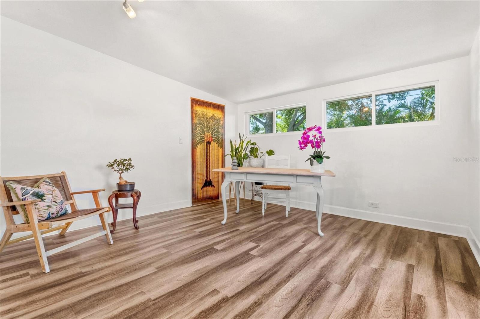 Image 11 of 20 For 10828 57th Avenue