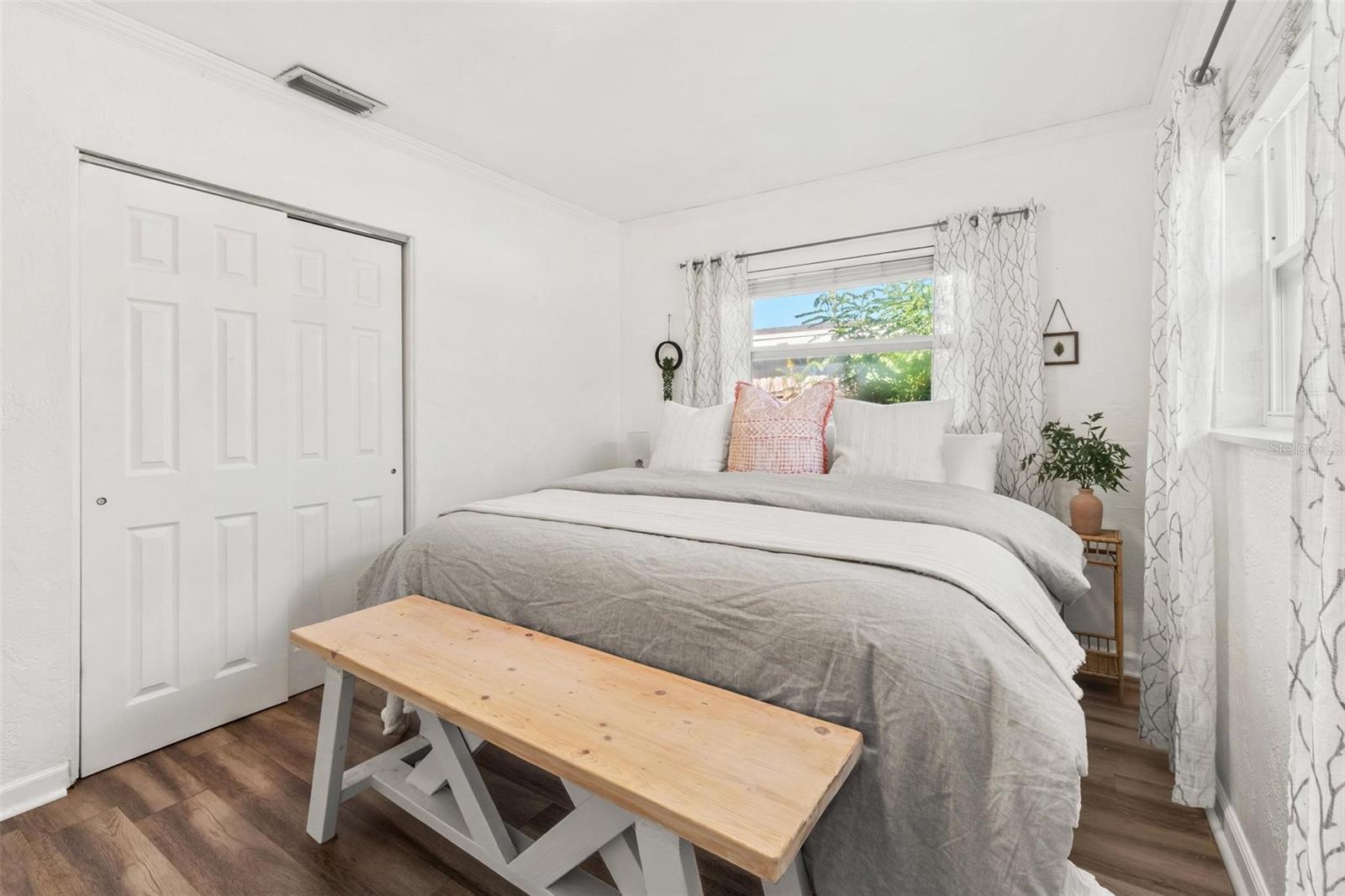 Image 13 of 20 For 10828 57th Avenue