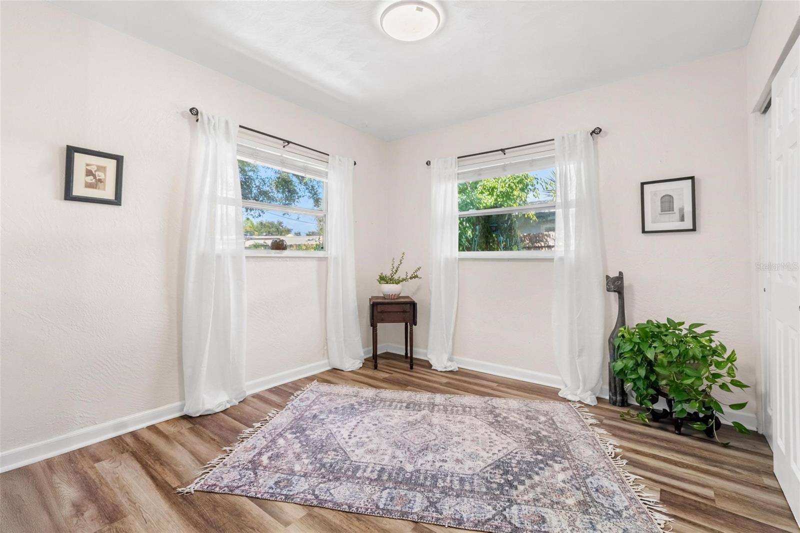 Image 16 of 20 For 10828 57th Avenue