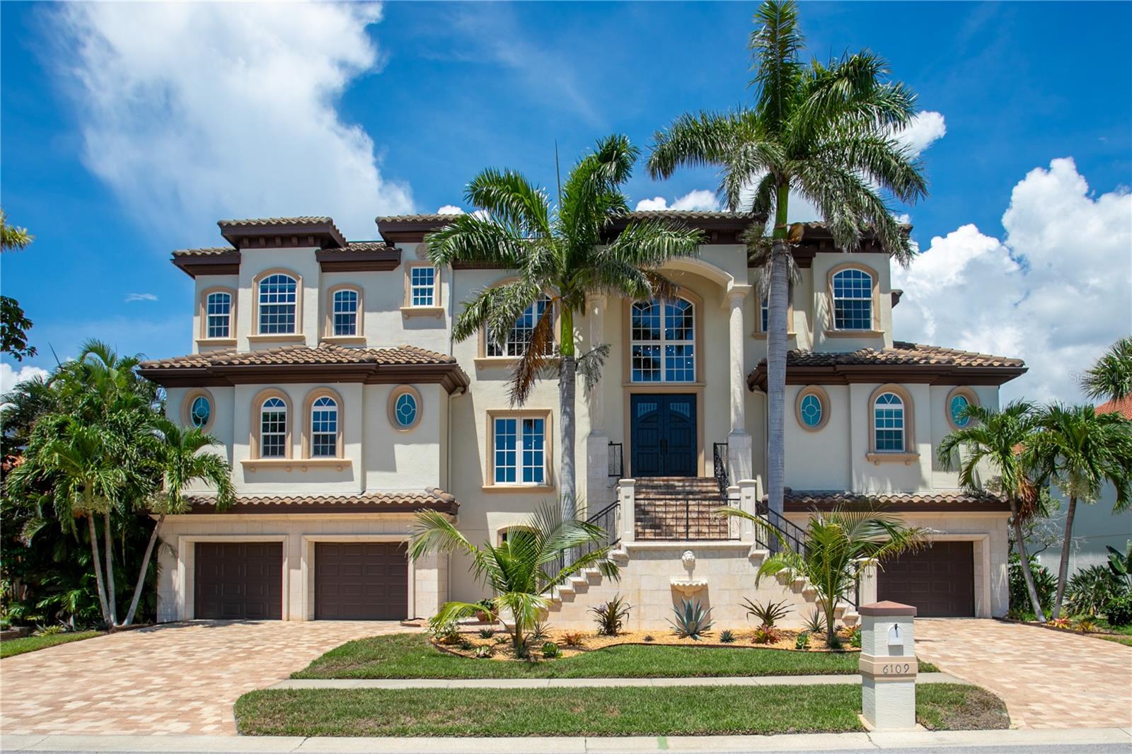 Details for 6109 Pasadena Point Boulevard S, ST PETERSBURG, FL 33707