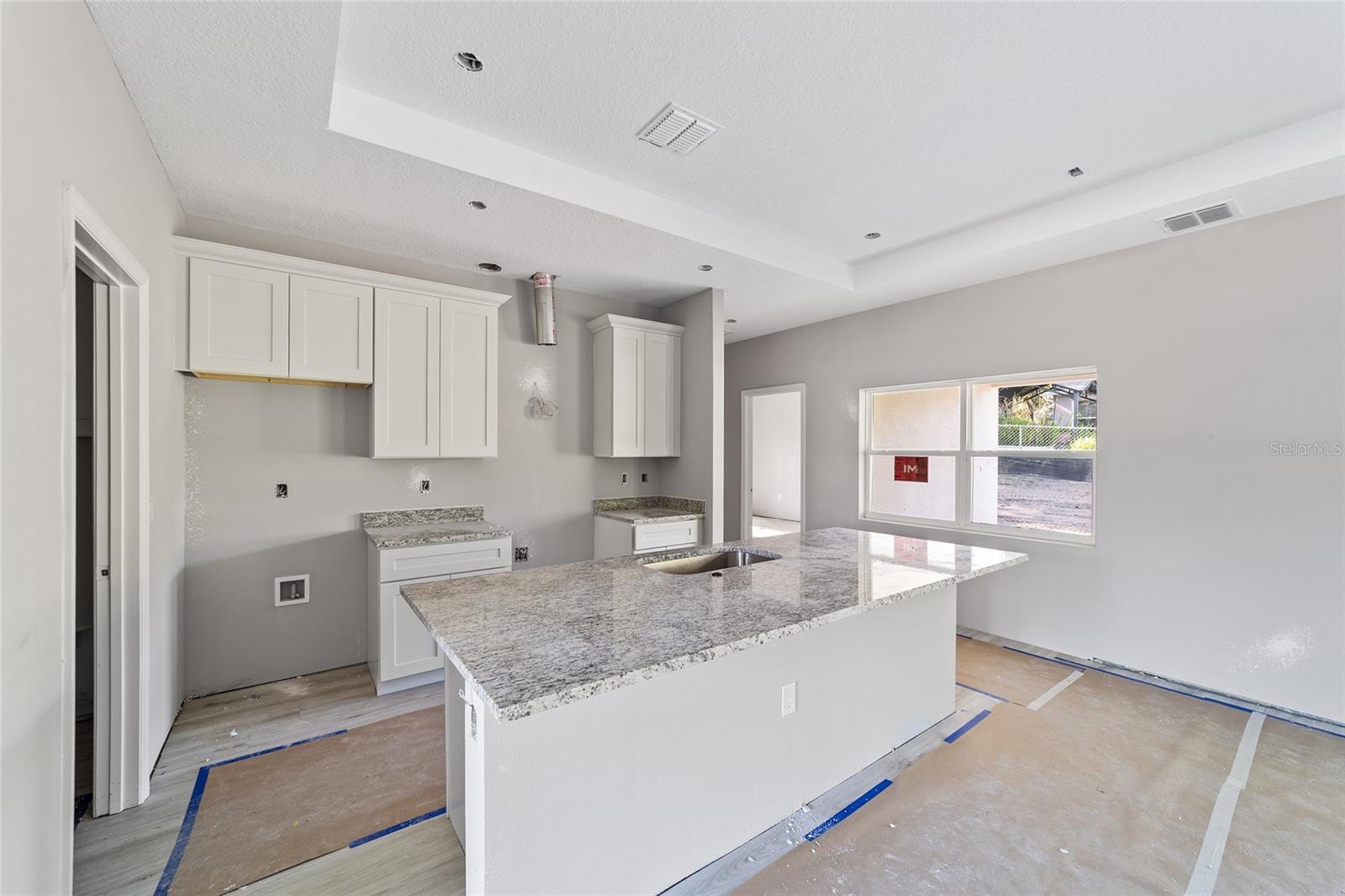 Listing photo id 10 for 2602 W Ventura Ln