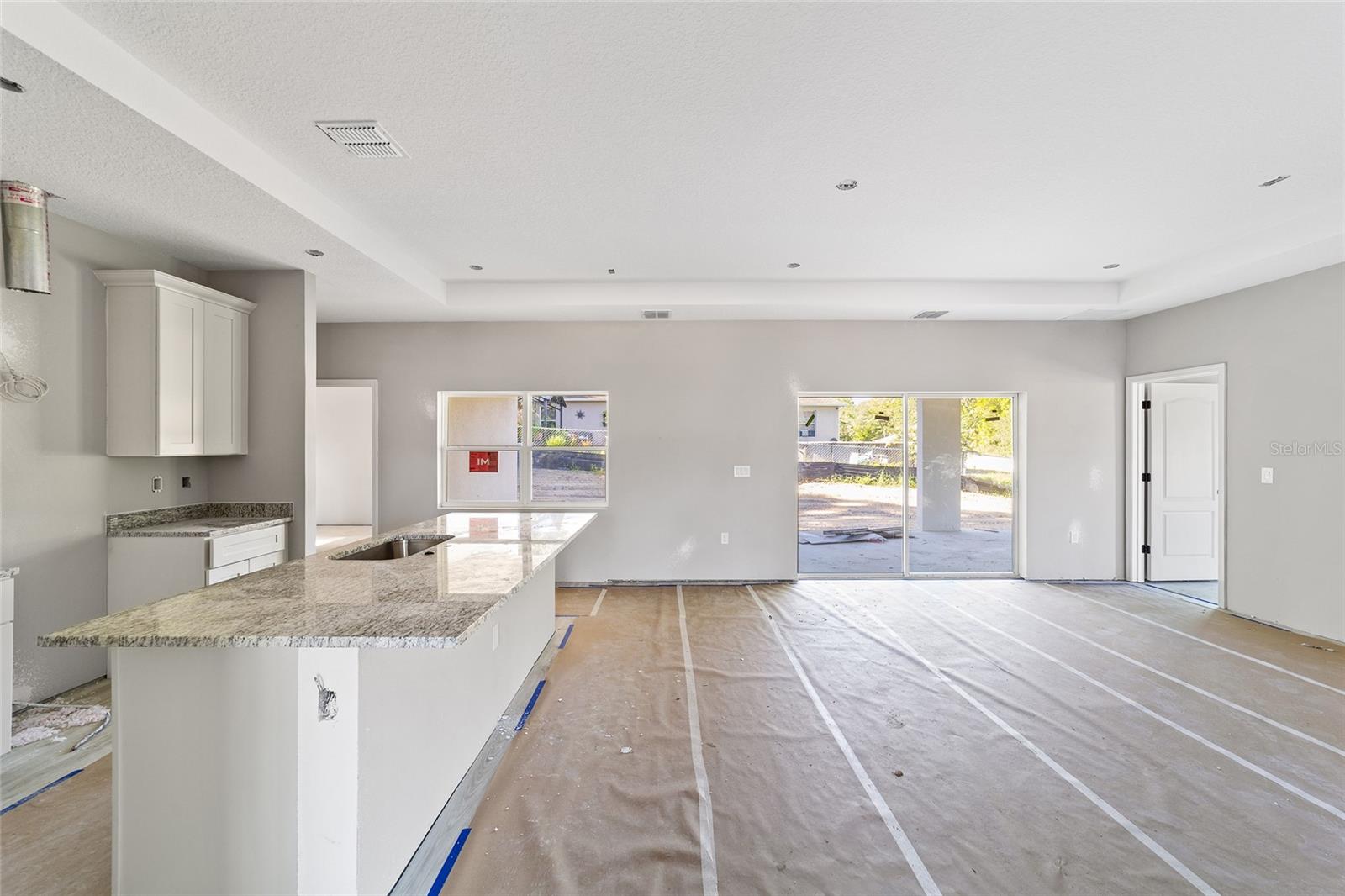 Listing photo id 11 for 2602 W Ventura Ln
