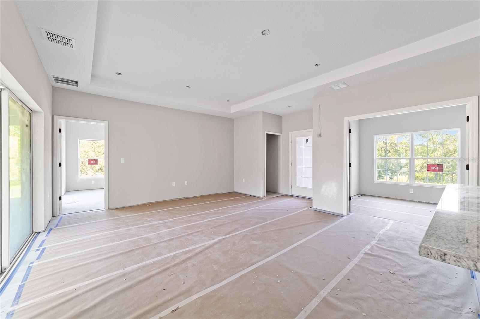 Listing photo id 14 for 2602 W Ventura Ln