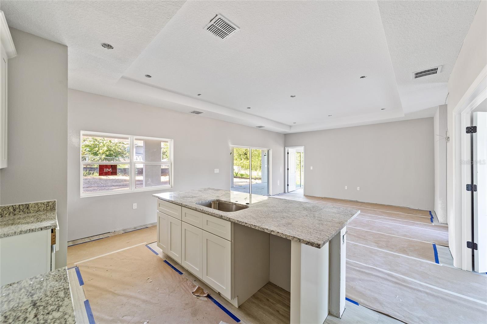 Listing photo id 19 for 2602 W Ventura Ln
