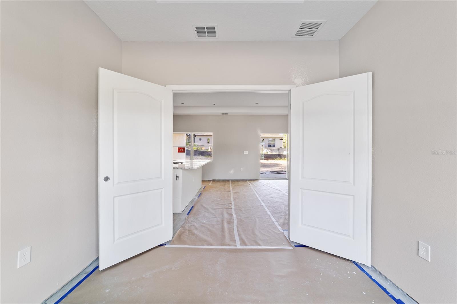 Listing photo id 42 for 2602 W Ventura Ln
