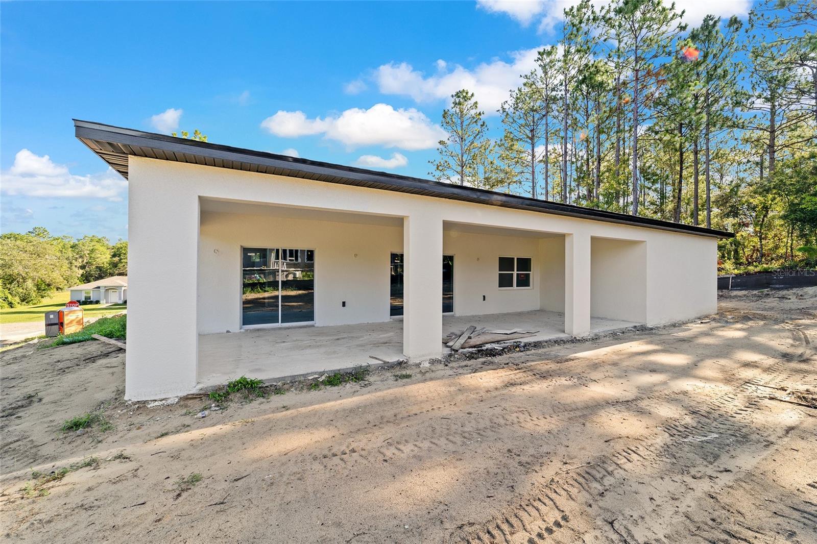 Listing photo id 47 for 2602 W Ventura Ln