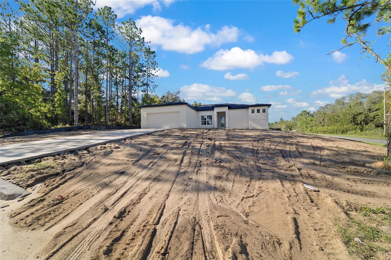 Listing photo id 55 for 2602 W Ventura Ln