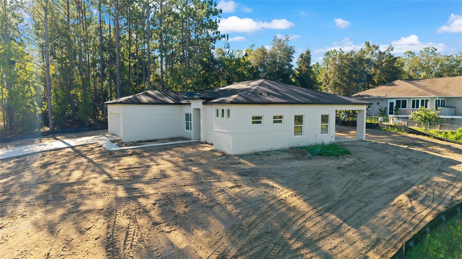 Listing photo id 57 for 2602 W Ventura Ln