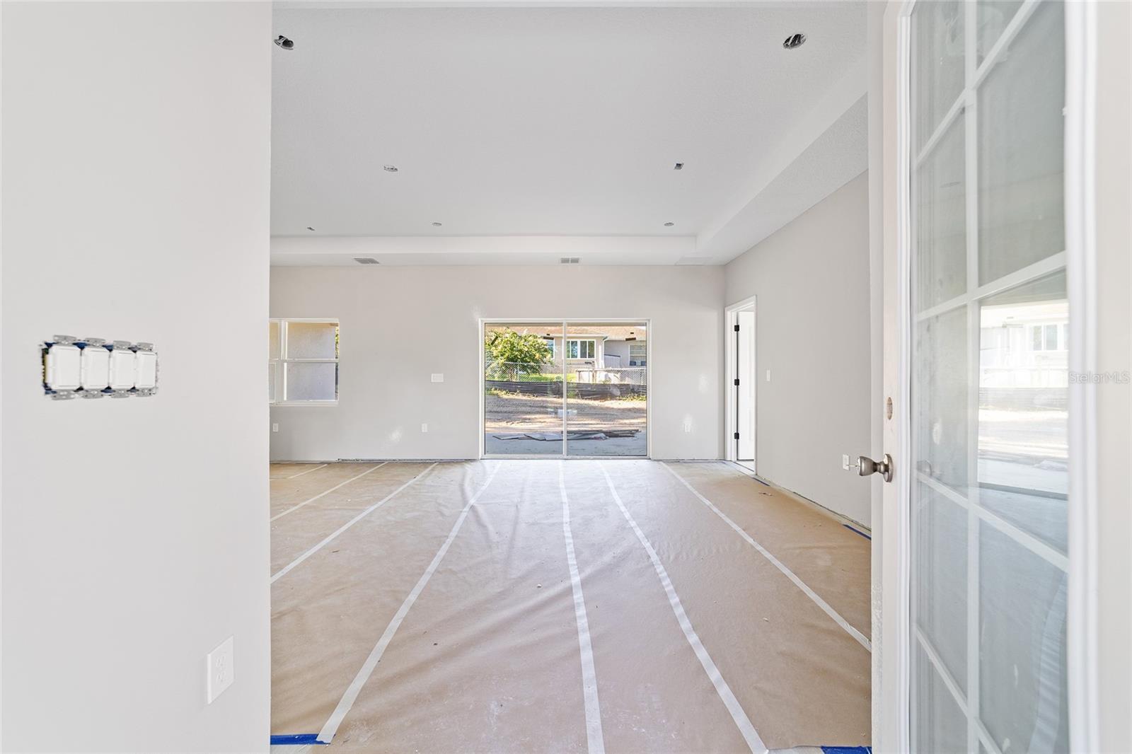 Listing photo id 7 for 2602 W Ventura Ln