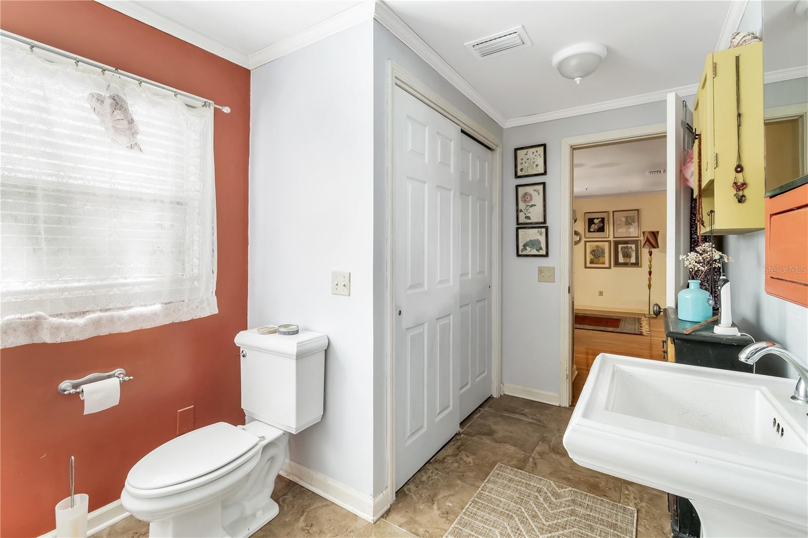 Image 34 of 44 For 178 11th Street Sw