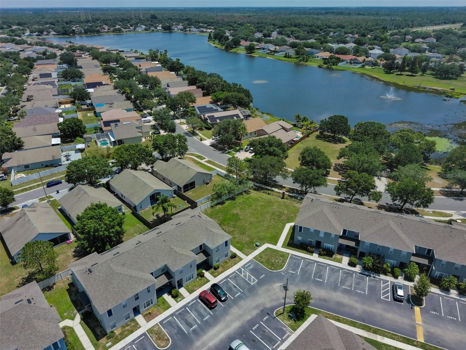 Listing photo id 32 for 12950 Kings Crossing Drive