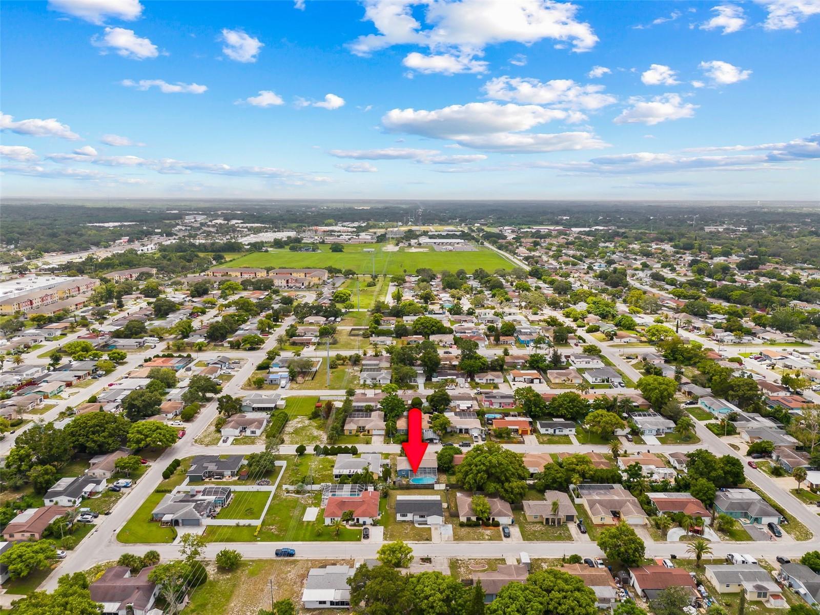 Listing photo id 29 for 8046 Norwich Drive