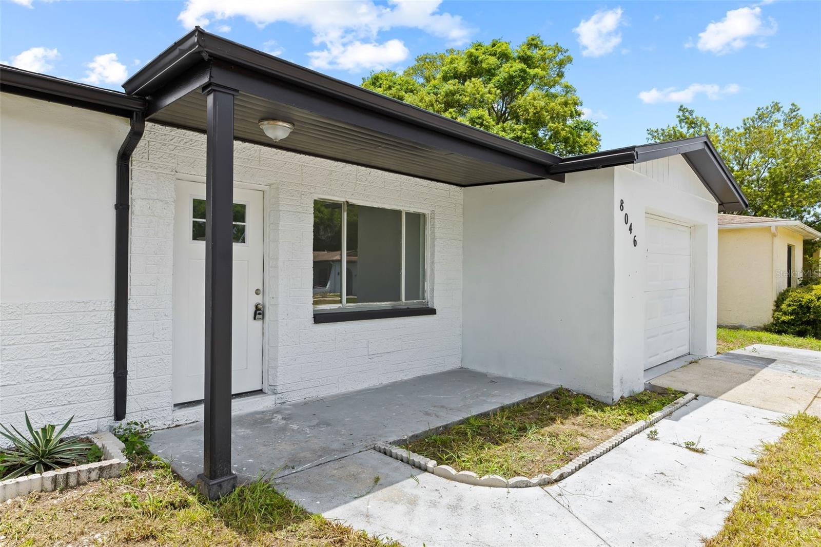 Listing photo id 5 for 8046 Norwich Drive