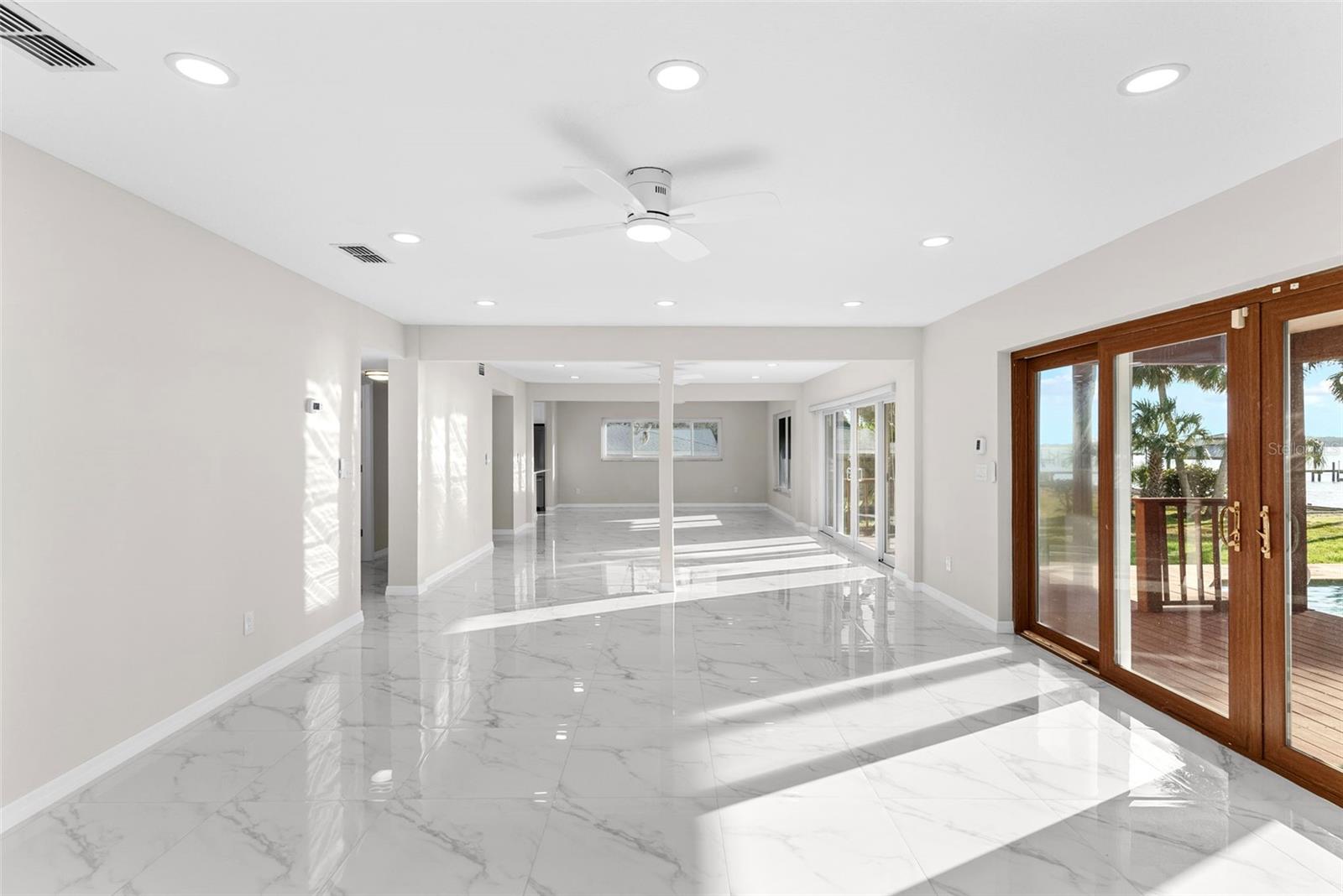 Image 13 of 34 For 316 Shore Drive E