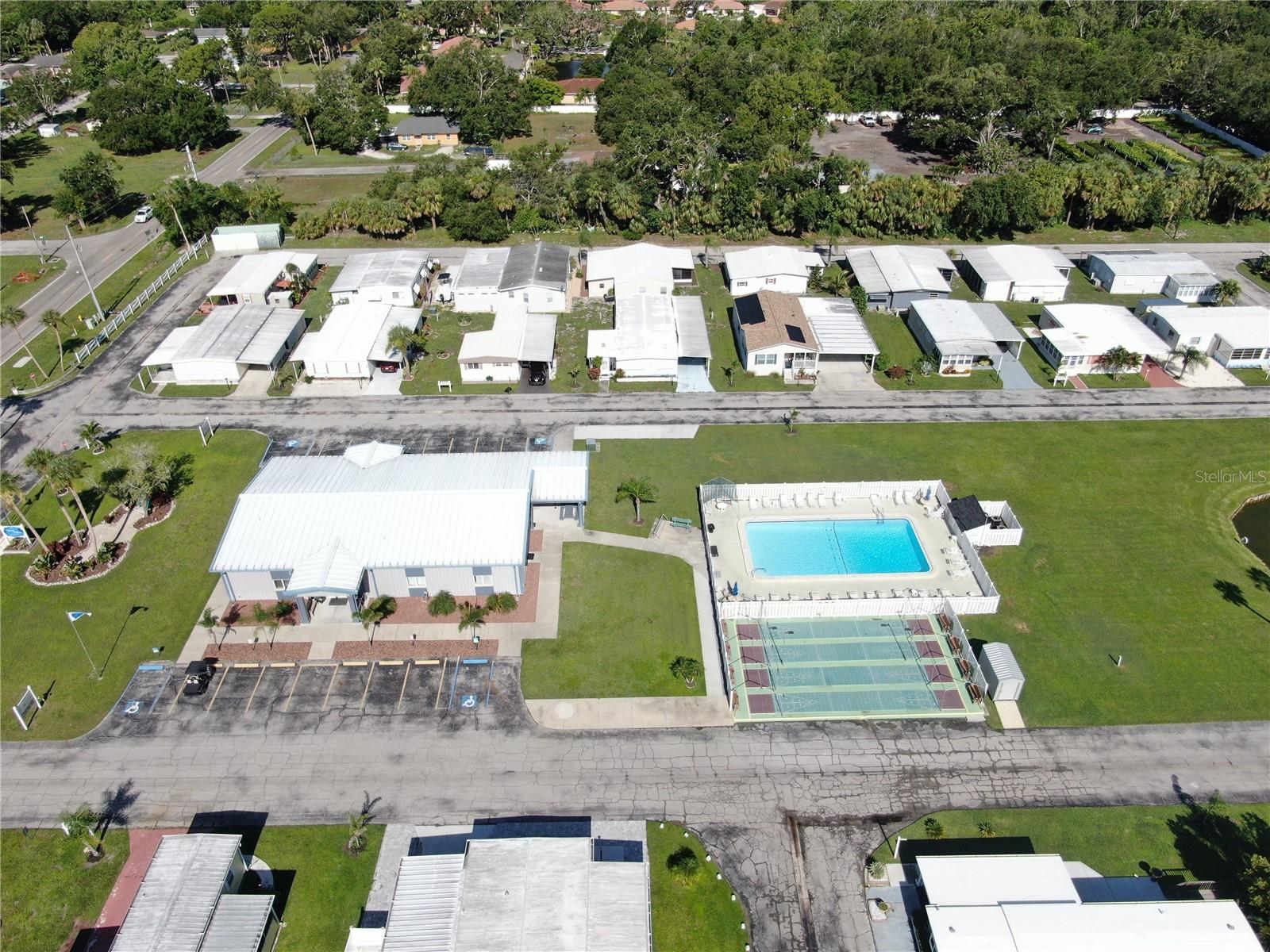 Image 39 of 44 For 420 49th Street E 64