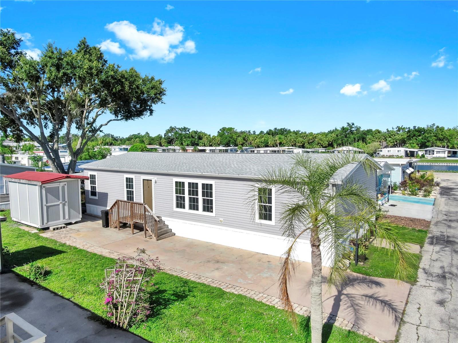 Image 7 of 44 For 420 49th Street E 64